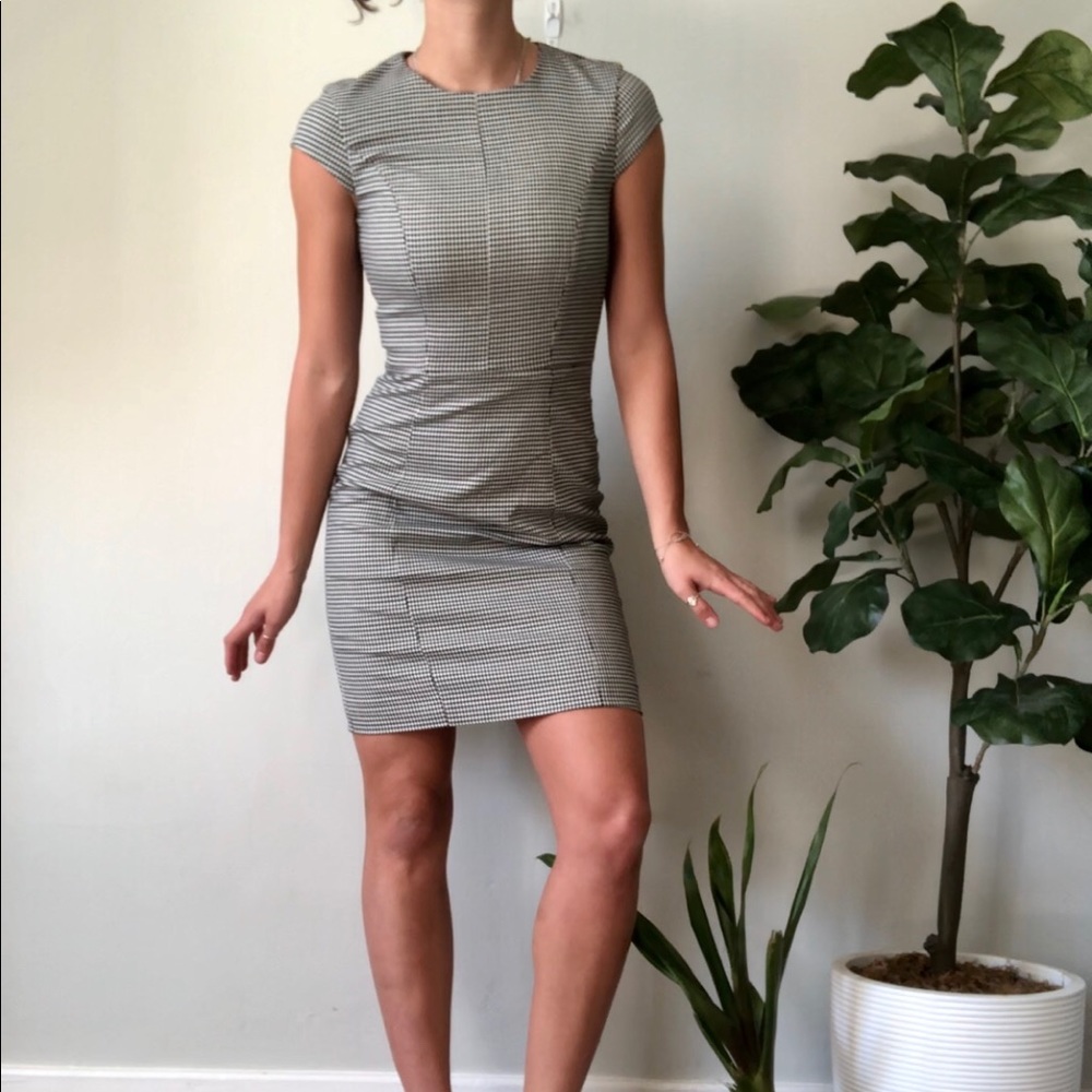 H&M | Business professional dress - Picture 2 of 6
